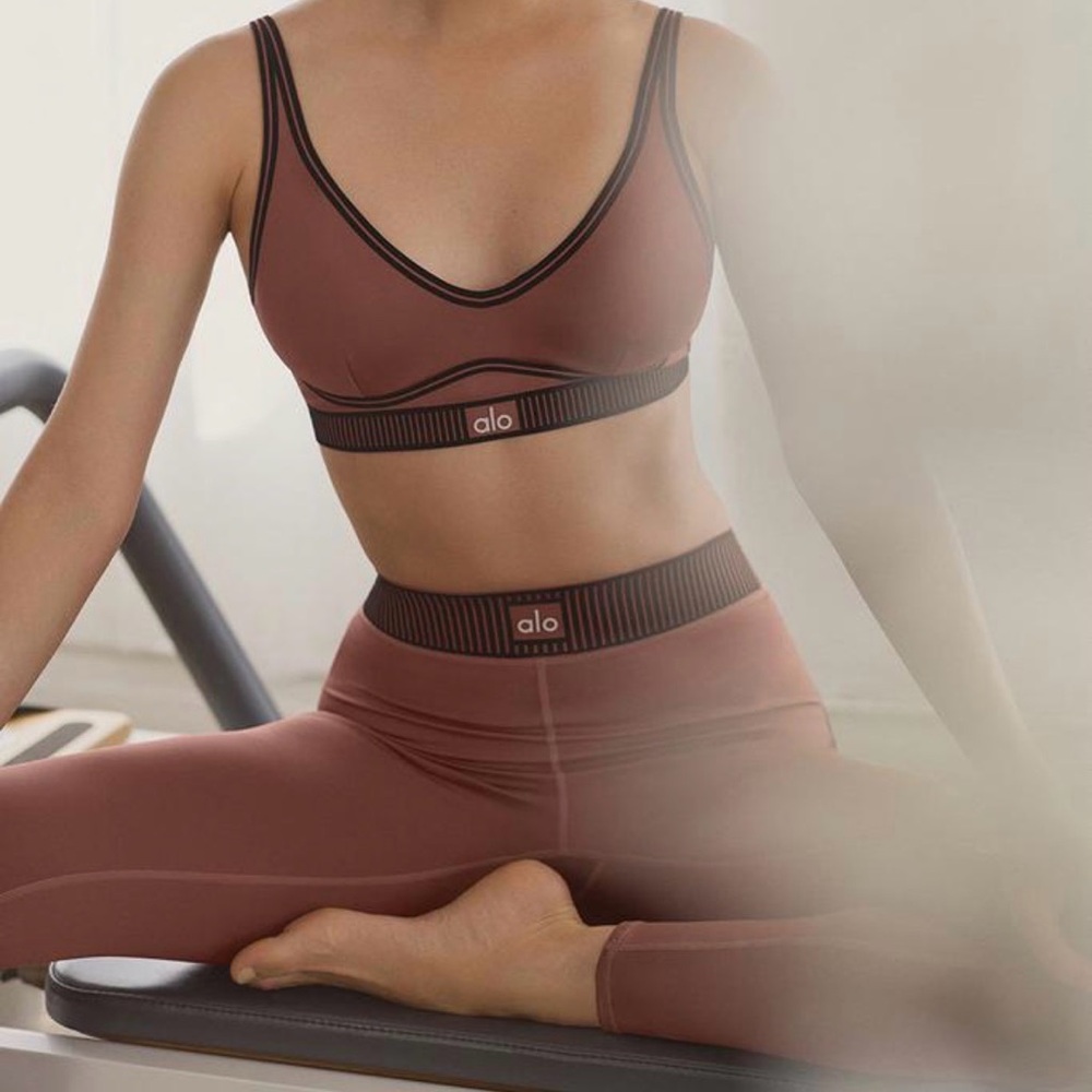 ALO Airlift High-Waist 7/8 Line Up Legging (Chestnut)